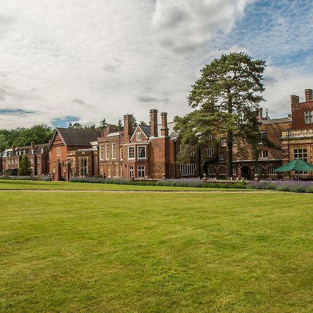 Отель Wotton House Доркинг Экстерьер фото